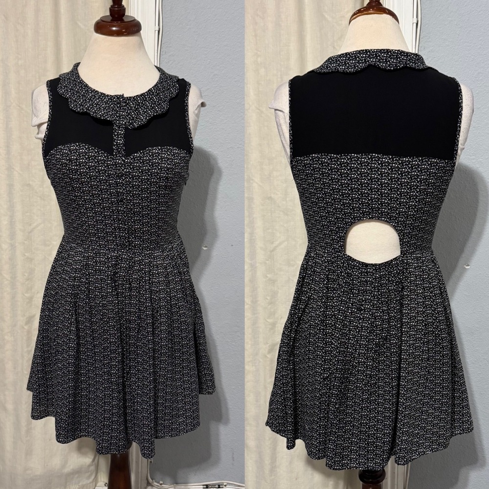 Ladakh Black White Geometric Print Fit Flare Zip Dress Women Size 4 Cutout